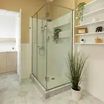 Dream - Prime Location 2br In * Bukarest