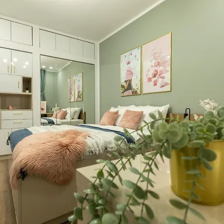 Dream - Prime Location 2br In Bucharest