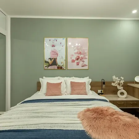 Dream - Prime Location 2br In *