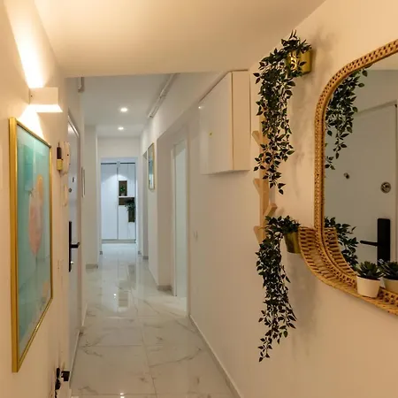 Apartment Dream - Prime Location 2br In