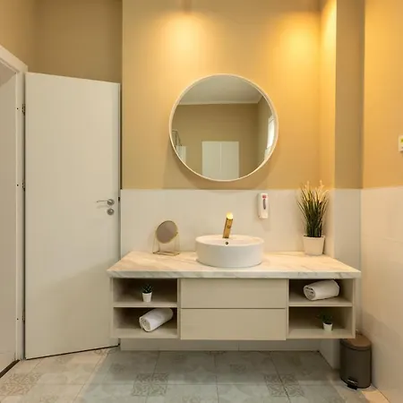 Dream - Prime Location 2br In Apartment Bucharest