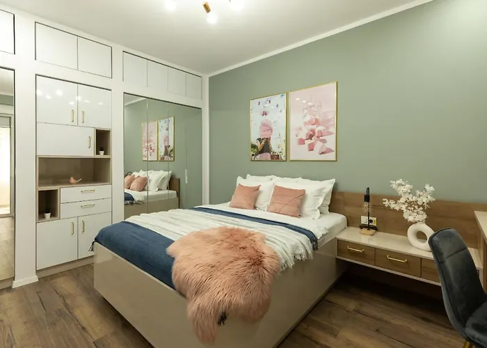 Dream - Prime Location 2br In アパート