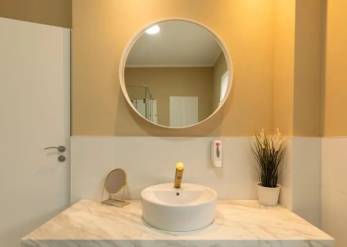 Dream - Prime Location 2br In