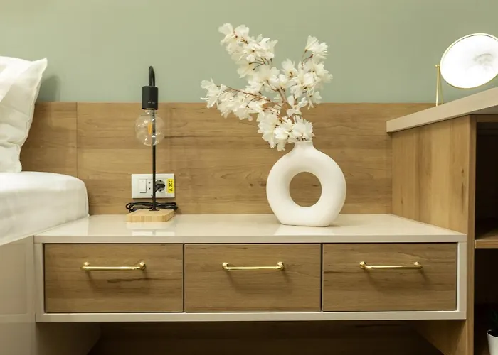 Dream - Prime Location 2br In