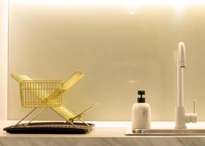 Dream - Prime Location 2br In アパート *