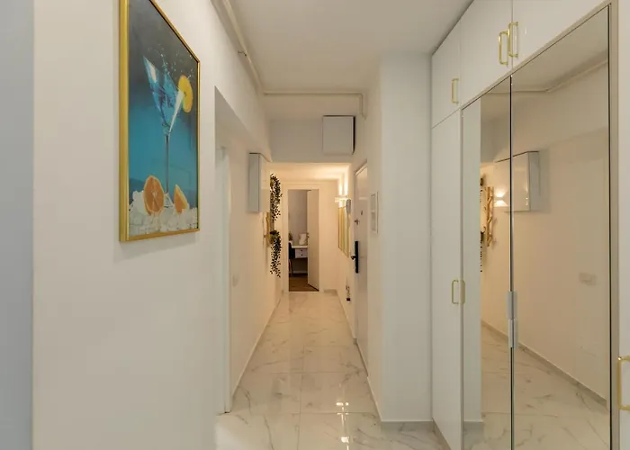 Dream - Prime Location 2br In