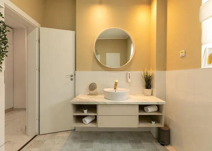 Dream - Prime Location 2br In Appartement Boekarest