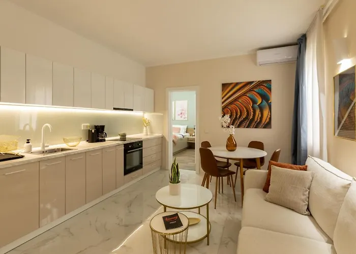 Dream - Prime Location 2br In * 부쿠레슈티